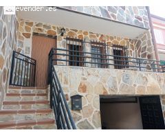 Chalet en Venta en Navaluenga, Ávila