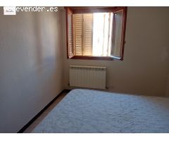 Chalet en Venta en Navaluenga, Ávila