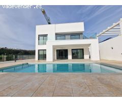 Villa en Venta en Manilva, Málaga