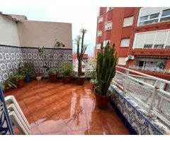 Piso semicentrico con terraza. EN PERIODO DE PUJAS AL ALZA HASTA EL DIA 20/05.
