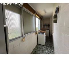 Piso semicentrico con terraza. EN PERIODO DE PUJAS AL ALZA HASTA EL DIA 20/05.