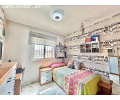 Adosado en venta en Urbanización Perenholas – Tranquilidad y espacio para toda la familia