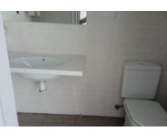 Local comercial en Venta en Valencia de las Torres, Valencia