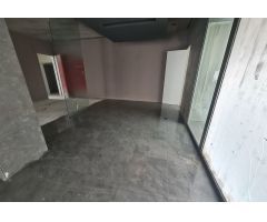 Local comercial en Venta en Valencia de las Torres, Valencia