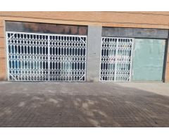 Local comercial en Venta en Valencia de las Torres, Valencia