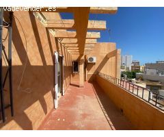 Ático en El Quemadero, Almería.