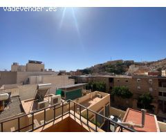 Ático en El Quemadero, Almería.