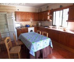 SE ALQUILA ESTUPENDA CASA DE CAMPO CON PISCINA