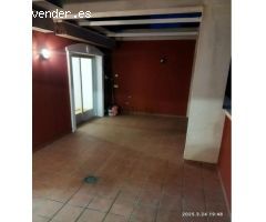 ALQUILER DE LINDA VIVIENDA REFORMADA SIN AMOBLAR Y CON TERRAZA ZONA SAN ANTON