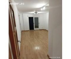 ALQUILER DE LINDA VIVIENDA REFORMADA SIN AMOBLAR Y CON TERRAZA ZONA SAN ANTON