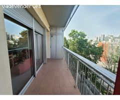 Piso todo exterior con balcón, parking y trastero incluidos