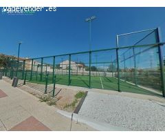 ¡Tu Oasis Privado en La Bisbal! Casa Exclusiva con Piscina, Pista de Padel y Jardín