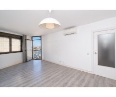 Apartamento con espectaculares vistas al mar y a la Catedral – Paseo Marítimo