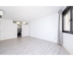 Apartamento con espectaculares vistas al mar y a la Catedral – Paseo Marítimo