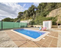 Casa - Chalet en Lloret de Mar, Urbanización