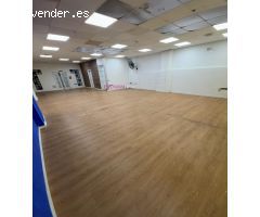 ALQUILER DE AMPLIO LOCAL COMERCIAL EN MADRID!!!