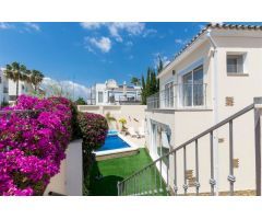 Espectacular Villa con piscina / Spectacular Villa with swimming pool