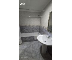 PISO CENTRICO EN TORREVIEJA-ZONA PUERTO DEPORTIVO