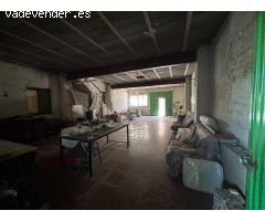 UN CHALET EN EL CENTRO DEL PUEBLO