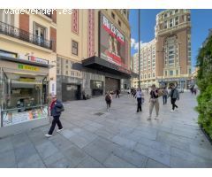 Piso en venta en calle del Postigo de San Martín, Madrid