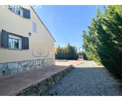 ESPECTACULAR CHALET en ZARZUELA DEL MONTE (SEGOVIA) con 6 HABITACIONES, 3 BAÑOS y GRAN PARCELA