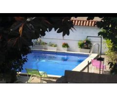ESPECTACULAR CHALET CON PISCINA EN LA COLONIA SAN MIGUEL