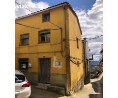 Casa con local y terraza en Santibáñez del Alto