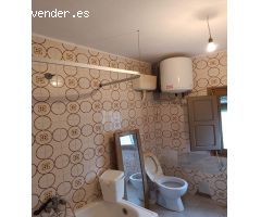 Casa con local y terraza en Santibáñez del Alto