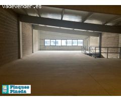 GRAN NAVE EN ALQUILER EN BLANES
