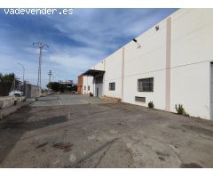 NAVE EN ALQUILER EN FUENTE DEL JARRO DE 980 m.