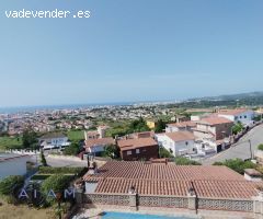 TORRE CON VISTAS PANORÁMICAS EN PINEDA DE MAR