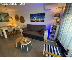 Loft de diseño con patio y garaje privado a pasos de la playa de Calafell