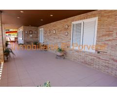 Chalet en Alquiler en Los Torrentes, Valencia