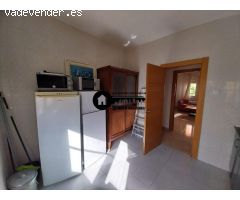 INMOBILIARIA TEJARES VENDE PISO CON PATIO EN CALLE ROSARIO