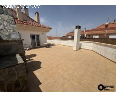 INMOBILIARIA TEJARES ALQUILA ÁTICO DUPLEX ZONA CARREFOUR