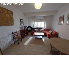 INMOBILIARIA TEJARES VENDE PISO CON PATIO EN CALLE ROSARIO