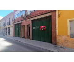 Local comercial con C. Critóbal Amorós