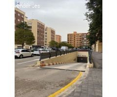 Garaje en Alquiler en Valencia de las Torres, Valencia
