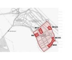 Polígono industrial alejado del casco urbano del municipio, situado a orillas de la A-5, junto al té