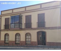CASA FAMILIAR EN BAENA CON MUCHO POTENCIAL
