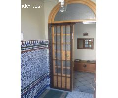 CASA FAMILIAR EN BAENA CON MUCHO POTENCIAL