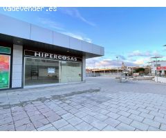 Local comercial esquinero de 83 m2 + posibilidad 2 amplias terrazas