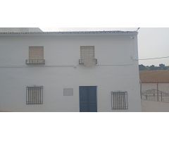 CASA EN ZONA MUY TRANQUILA DE SANTIAGO DE CALATRAVA