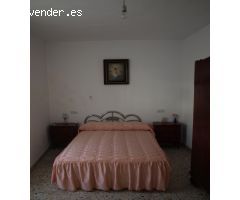 CASA EN ZONA MUY TRANQUILA DE SANTIAGO DE CALATRAVA