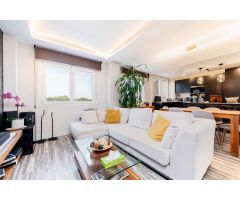 Piso reformado con garaje, trastero, terraza y piscina en Alcorcón
