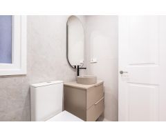 Vive a un paso del Retiro: elegancia, luz y ubicación premium en pleno Madrid