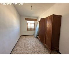 OPORTUNIDAD: 2 viviendas, almacenes y solar edificable en LA PACA