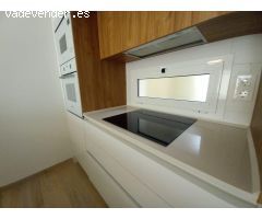 Magnífico ático de dos dormitorios y dos baños.