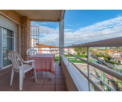 Magnífico piso con vistas al mar en una urbanización exclusiva junto a la playa