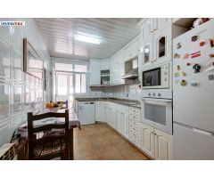 ESPECTACULAR CASA EN SANT BOI  CENTRO  CON ASCENSOR PRIVADO y PARKING